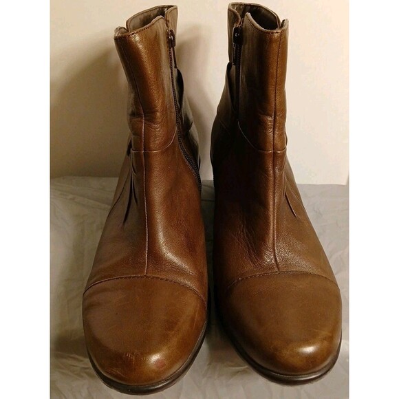 Clarks Roseabelle Bendable Brown Leather Zip Block Heel Ankle Boots Womens 9.5M - Picture 15 of 16